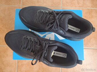 Běžecké boty Hoka Bondi 8 black - 7
