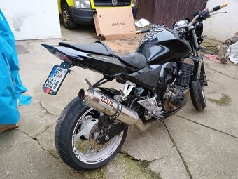 Kawasaki Z750 - 7