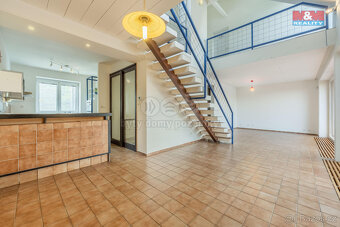 Prodej rodinného domu, 199 m², Praha, ul. Lojovická - 7