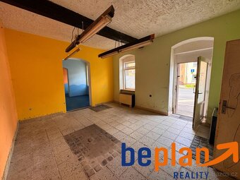 Prodej víceúčelového nebytového prostoru ve Staré Roli na k - 7