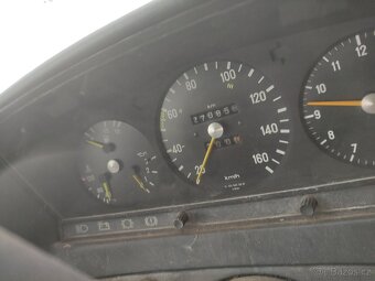 Mercedes W123 PIANO Diesel - 7