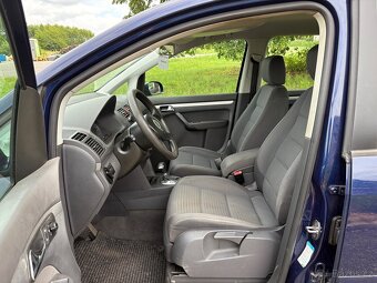 Prodám Volkswagen Touran 1.9tdi 77kw DSG nová STK - 7