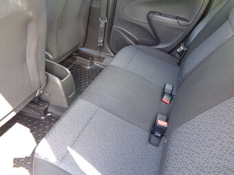 OPEL CROSSLAND X 1.2i KOUPENO ČR,1.MAJITEL,SERVISKA - 7
