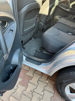 AutoToyota RAV4 2.0VVT-i 112Kw 4x4 benzín - 7