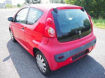 Peugeot 107 1.0 posilovač řízení - 7