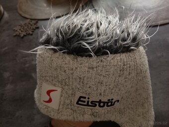 Dětská zimní čepice Eisbär s vlasy - 7