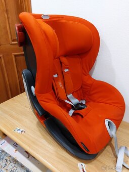 Britax Romer King II v červené barvě - 7