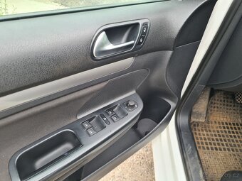 VW Golf Variant 1.6 TDi_77 kW - 7