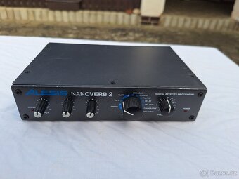 Alesis nanoverb 2 - 7