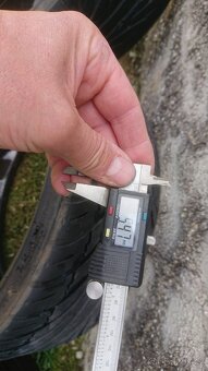 Letní pneu 215/35/19 - 7