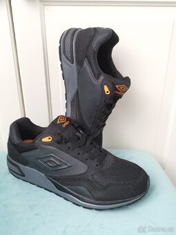 Umbro tenisky nové 42 sneakersy - 7