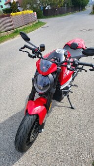 Ducati Monster 937 + - 7