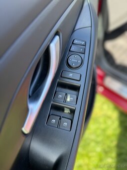 Hyundai i30 N-line 117kw 1,5 TGDi MHEV - 7