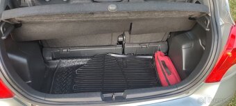 Toyota Yaris 1.3i 74kw 6ti kvalt, tažný , tk nová, cena - 7