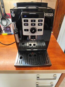 Prodám automatický kávovar DeLonghi ecam 23.123 b - 7