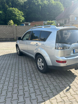 Mitsubishi Outlander 2.2 DI-D - 7