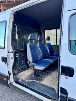 Iveco Daily 35C12 6 míst Maxi verze původ ČR - 7