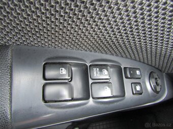 Kia Sportage 2.0 CRDi ,  110 kW nafta, 2008 - 7