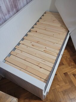 Rozkládací postel HEMNES s matrací AKREHAMN zn. IKEA - 7