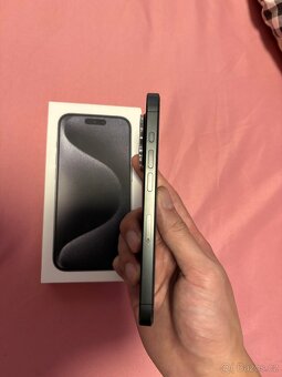 iPhone 15 Pro 128GB – Black Titanium – TOP STAV - 7