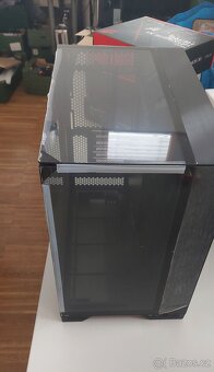 Lian-Li O11 vision černá (nová) - 7