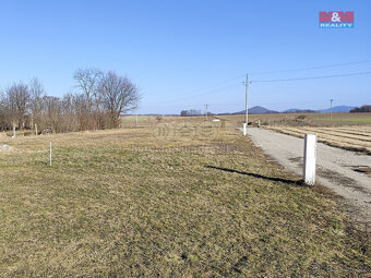 Prodej pozemku k bydlení, 751 m², Kunín - 7