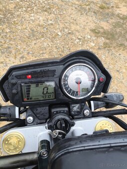 Honda Hornet 600F - 7