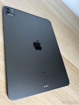 Apple iPad Pro 11 (2020) 128 GB + Pencil 2. gen - 7