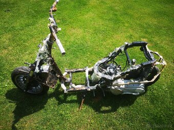 Zánovní motor na skútr (Lambretta) - 7
