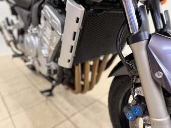 YAMAHA FZS 1000 FAZER - 7