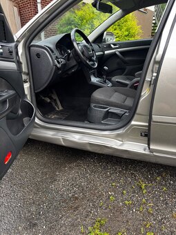 Škoda Octavia combi 1.8 Tsi 2012 bouraná - 7