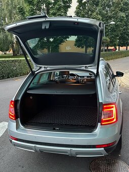 Škoda Octavia 3 Combi Scout 2.0 TDI 110kw 4x4,Alcantara,Navi - 7