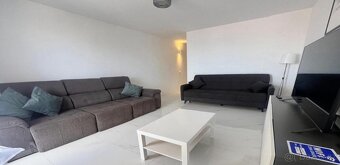 Stylový duplex se 2 ložnicemi a výhledem na oceán na prodej - 7