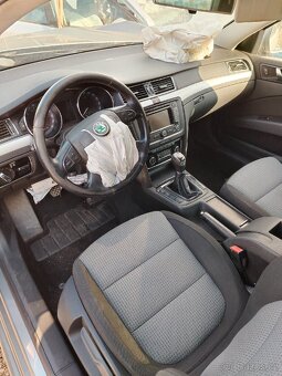 Škoda Superb 2 2.0 103kw CFF rv 2011 kombi - 7
