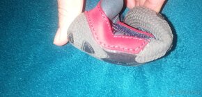 První barefoot botičky, v. 19, stélka cca 11,5 cm - 7