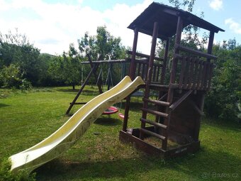Dětské hřiště s domečkem a pískovištěm na zahradu - 7