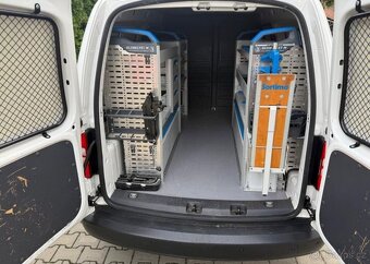 Volkswagen Caddy 1,6 TDi pojízdná dílna Sortimo nafta - 7