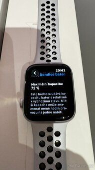Prodám Apple Watch series 6 44mm střírbné - 7