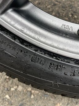 Zimní sada DEZENT R18 5x112 - 7