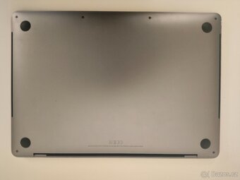 MacBook Pro 2018 | i5 • 8GB • 512GB SSD - 7