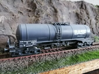 Roco cisterny Basf - 7
