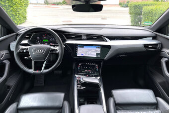 Audi e-tron, S370kW Quattro,B&O,Matrix,HUD,2022 - 7
