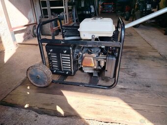 Elektrocentrála 2200 W - 7