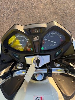 Honda CB 125 F - 7