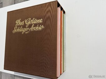 LP výběr zlatých hitů světových 50.,60.,70. léta - 29 LP - 7
