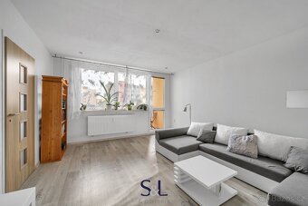 Nabízíme k pronájmu bytovou jednotku o dispozici 3+1 s lodži - 7