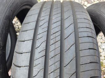 Nové letní pneu Goodyear EfficientGrip 205/50/17 - 7