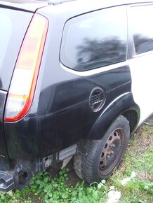 Prodám výřezové části na opravy Fordů - 7