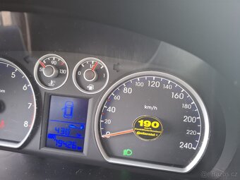 HYUNDAI i30 1.4 i BENZÍN 79.800 km - 7
