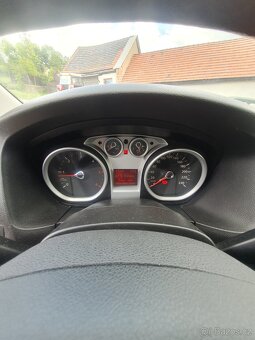 Ford focus - 7